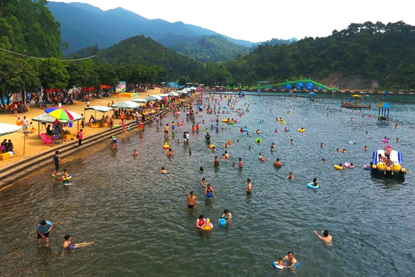 佛山:这个夏天,玩水就到龙涛湾水上乐园!